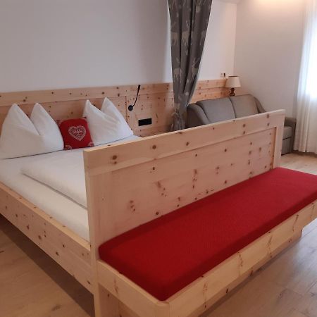 Haus Talblick "Wallbug" Ferienwohnung 1 Naturns Exterior foto