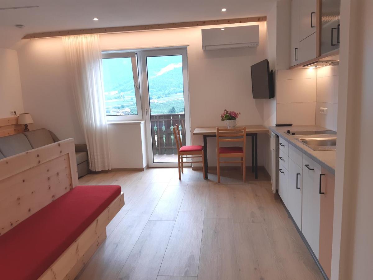 Haus Talblick "Wallbug" Ferienwohnung 1 Naturns Exterior foto